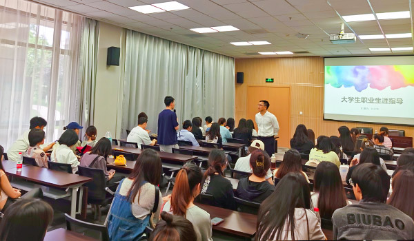 中国の大学生を対象にした連携